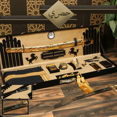 بوكسات ملكية فخمة بمجموعة إكسسوارات رجالية راقية وبتصميم خاص