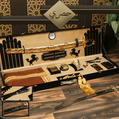 بوكسات ملكية فخمة بمجموعة إكسسوارات رجالية راقية وبتصميم خاص