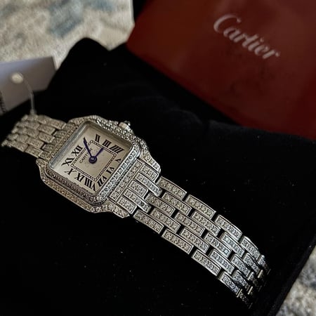 ساعات ماركة كارتير مرصع نسائي