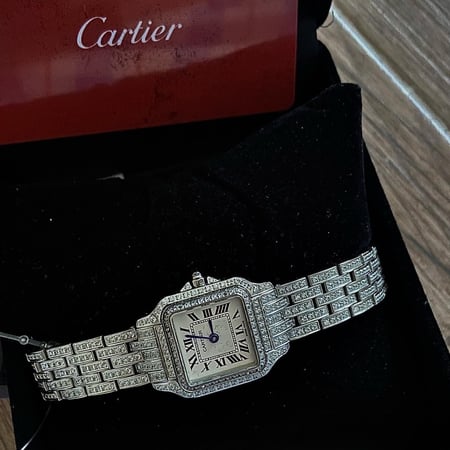 ساعات ماركة كارتير مرصع نسائي