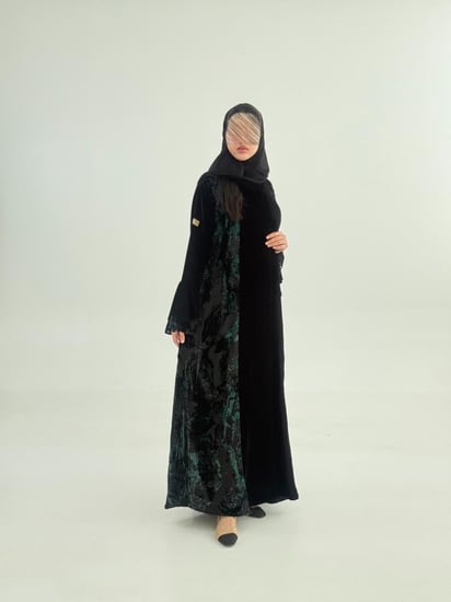 عباية غيوم بقماش مخمل كوري تدخيلات شيفون اخضر