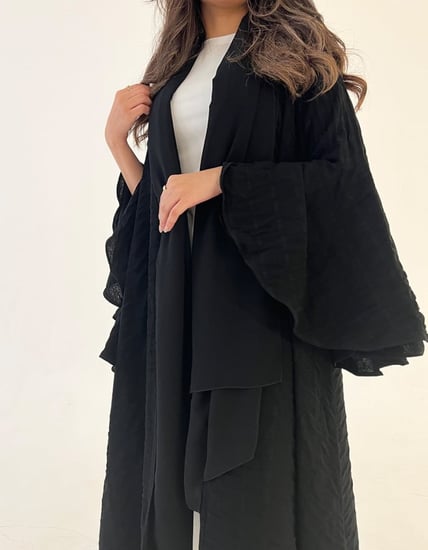 عباية سوداء كلوش - عبايات سرداب