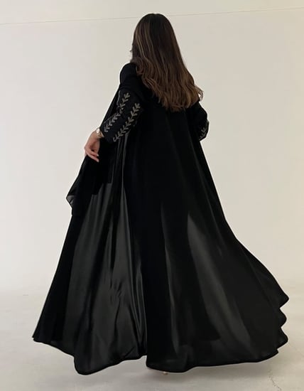 عباية كريب اسود