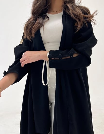 عباية جاكار كلوش أكمام بأزرار