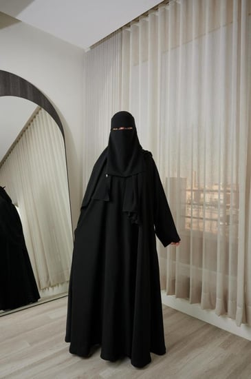 عباية كلوش بجيوب مخفية ( قماش الرزه )