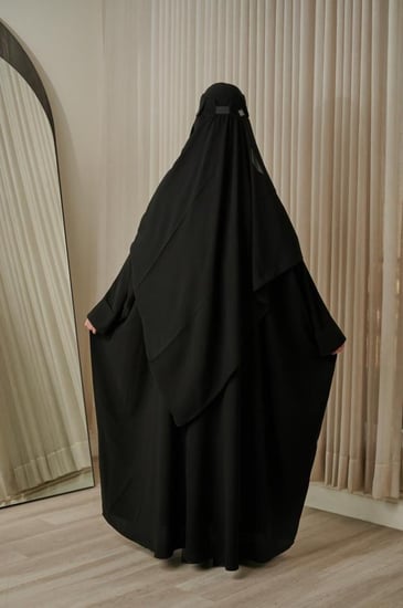 عباية فراشة بجيوب أماميه ( قماش الرزه )