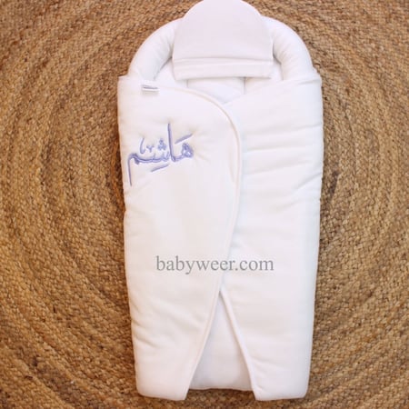 مدس لاصق باسم هاشم تطريز سماوي