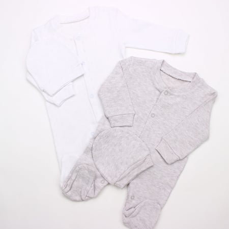 ملابس رضع من بيبي وير