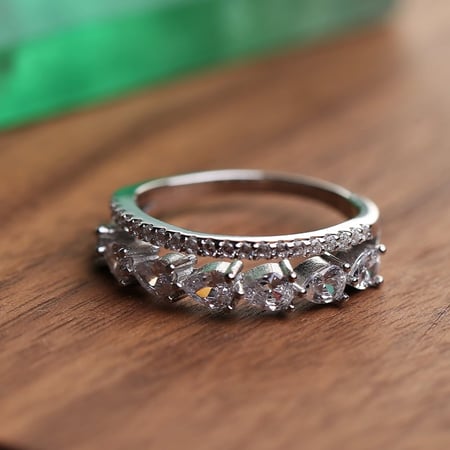 خاتم أنيق مزيّن بصفّين من الزركون درجة ألماس بقصّة ماركيز ودائرية