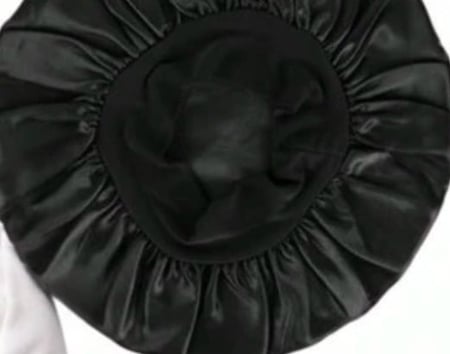 قبعات ساتان للاطفال مناسبة من عمر (1-6) سنوات