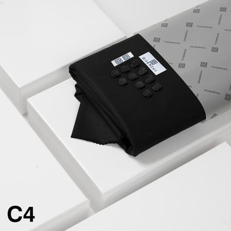 قماش جيفنشي سيجنتشر شتوي أصدار 2026