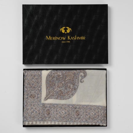 غترة شال ميرينو كشمير الشتوية أصدار 2025 لون ازرق على بني