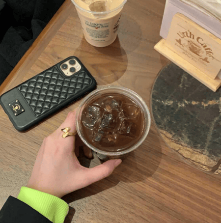 خاتم العناق