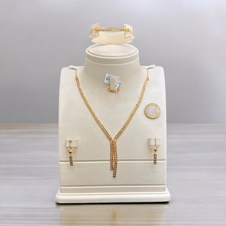 طقم أنيق عيار ٢١