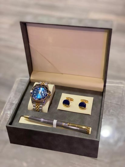 طقم ساعه مع كبك و قلم رقم 15