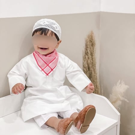 ثوب اطفال مع مريوله الشماغ