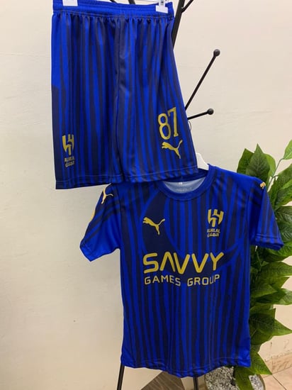 طقم الهلال الجديد 2026  نسخت اللاعبين بشعار كاس العالم للاندية