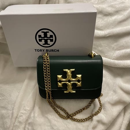 توري بورش - اخضر