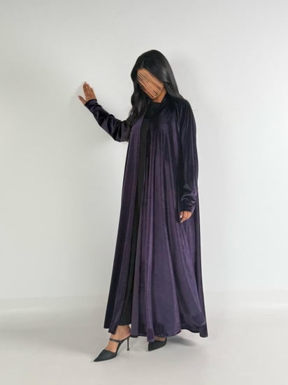 عبايه دبل كلوش بقماش مخمل ايطالي بكم ماسك لون موف