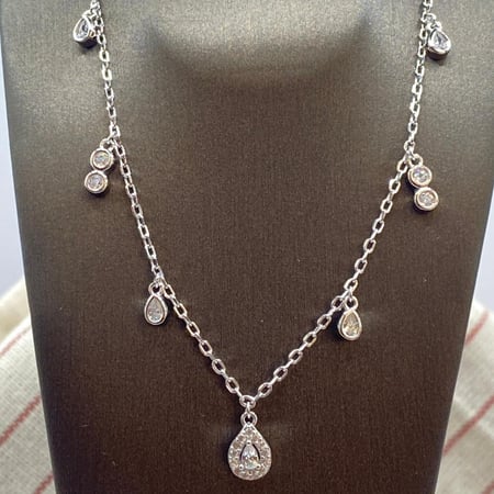 عقد فضة عيار 925