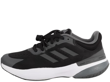 حذاء أديداس