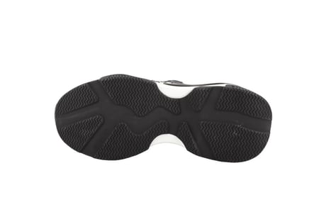 حذاء ديور B22