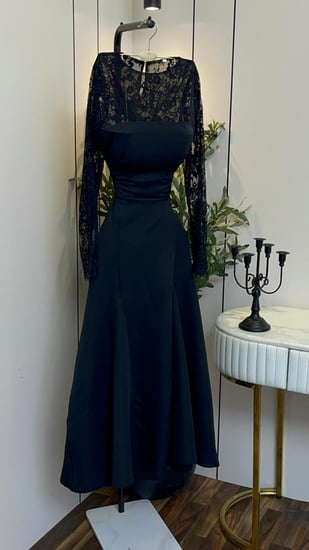 فستان تنفيذ R BOUTIQUE