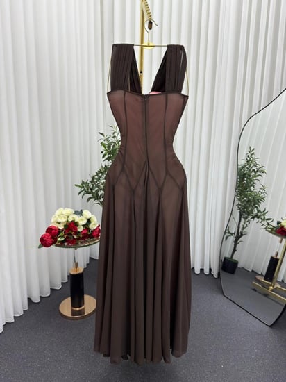 فستان تنفيذ R BOUTIQUE