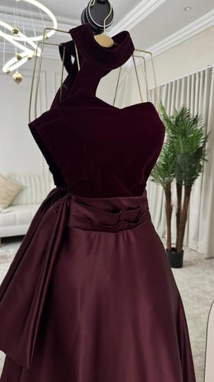 فستان تنفيذ R BOUTIQIE