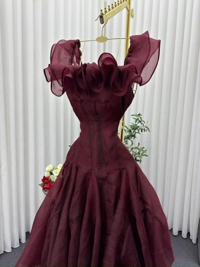 فستان تنفيذ R BOUTIQUE