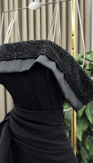 فستان تنفيذ R BOUTIQUE