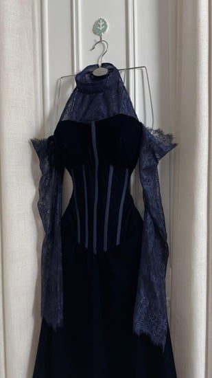 فستان تنفيذ R BOUTIQUE