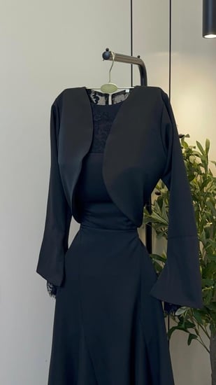 فستان تنفيذ R BOUTIQUE