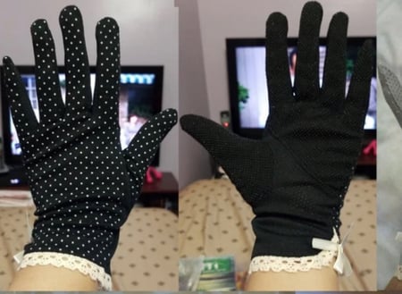 قفازات القيادة النسائية بأطراف مزينة بالكوروشيه الناعم عند المعصم