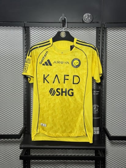 تيشيرت النصر الأساسي موسم 26/25