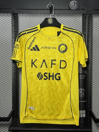 تيشيرت النصر الأساسي موسم 26/25