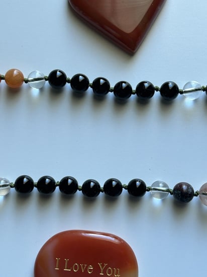 عقد الانفينيتي الجذاب Infinity و حجر السموكي كوارتز Smokey Quartz