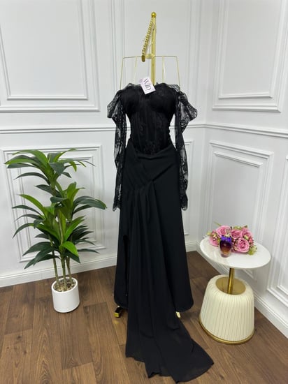 فستان اسود فخم