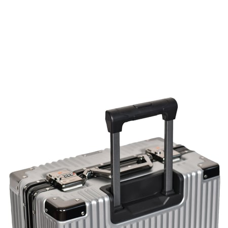 مورانو شنط سفر الومنيوم 18 أنش كبينة الطائرة سلفر