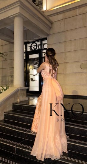 فستان برتقالي أنيق