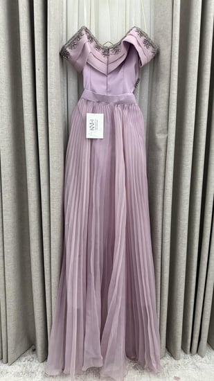 فستان بخامه باربي وكسرات و طريز يدوى