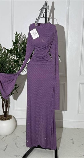 فستان سهرة استرتش كم طويل بلمعة ناعمة إطلالة فاخرة وجذابة