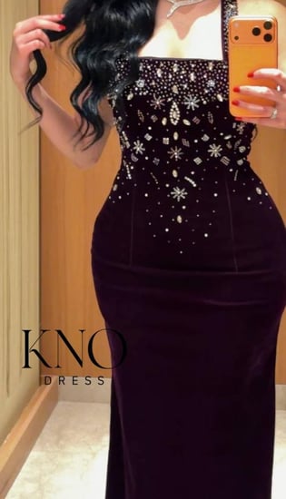 فستان جوخ فاخر مع تطريز يدوي مباشر جودة  عالية