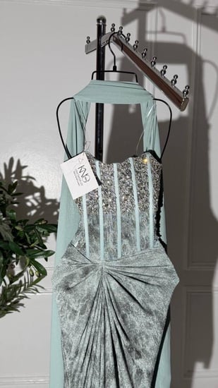 فستان تيفاني لماع طويل بخامة استرتش