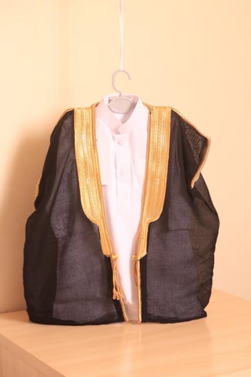 بوكس الاكريلك ( ثوب وبشت )