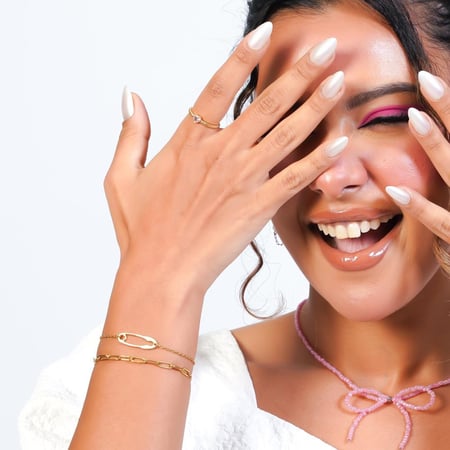 اسوارة المشبك الذهبي | safety pin bracelet