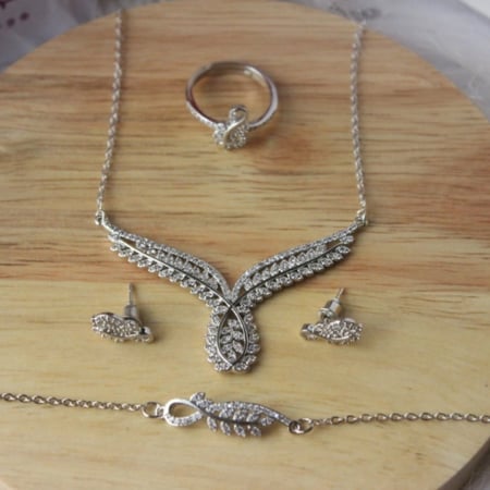 طقم ناعم صغير