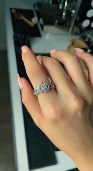 اسوراتين وخاتمين فري سايز فضي او ذهبي