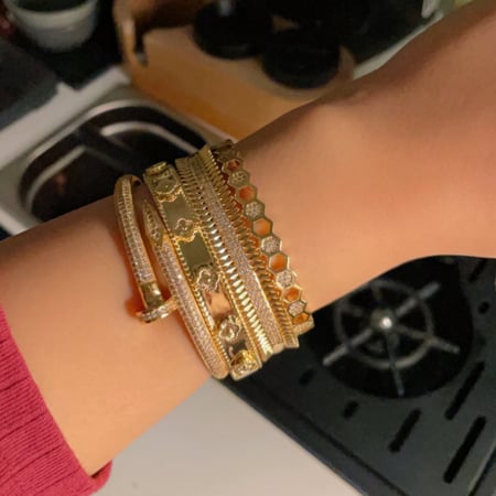 مجموعه اساور وخواتم مقفل وفري سايز