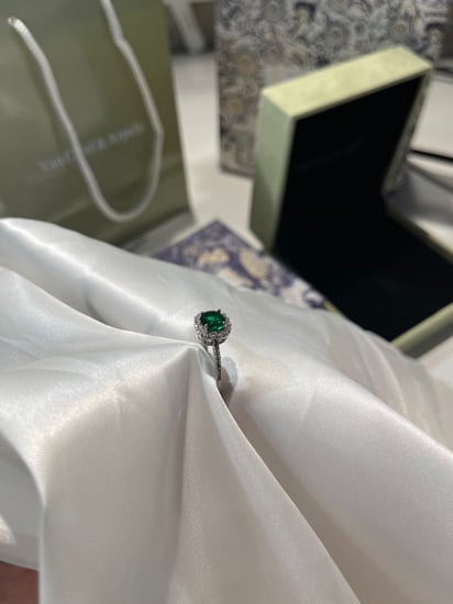 خاتم ملون مطلي